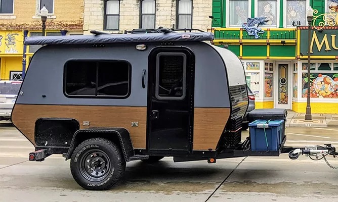 custom-off-road-caravan-1.jpg