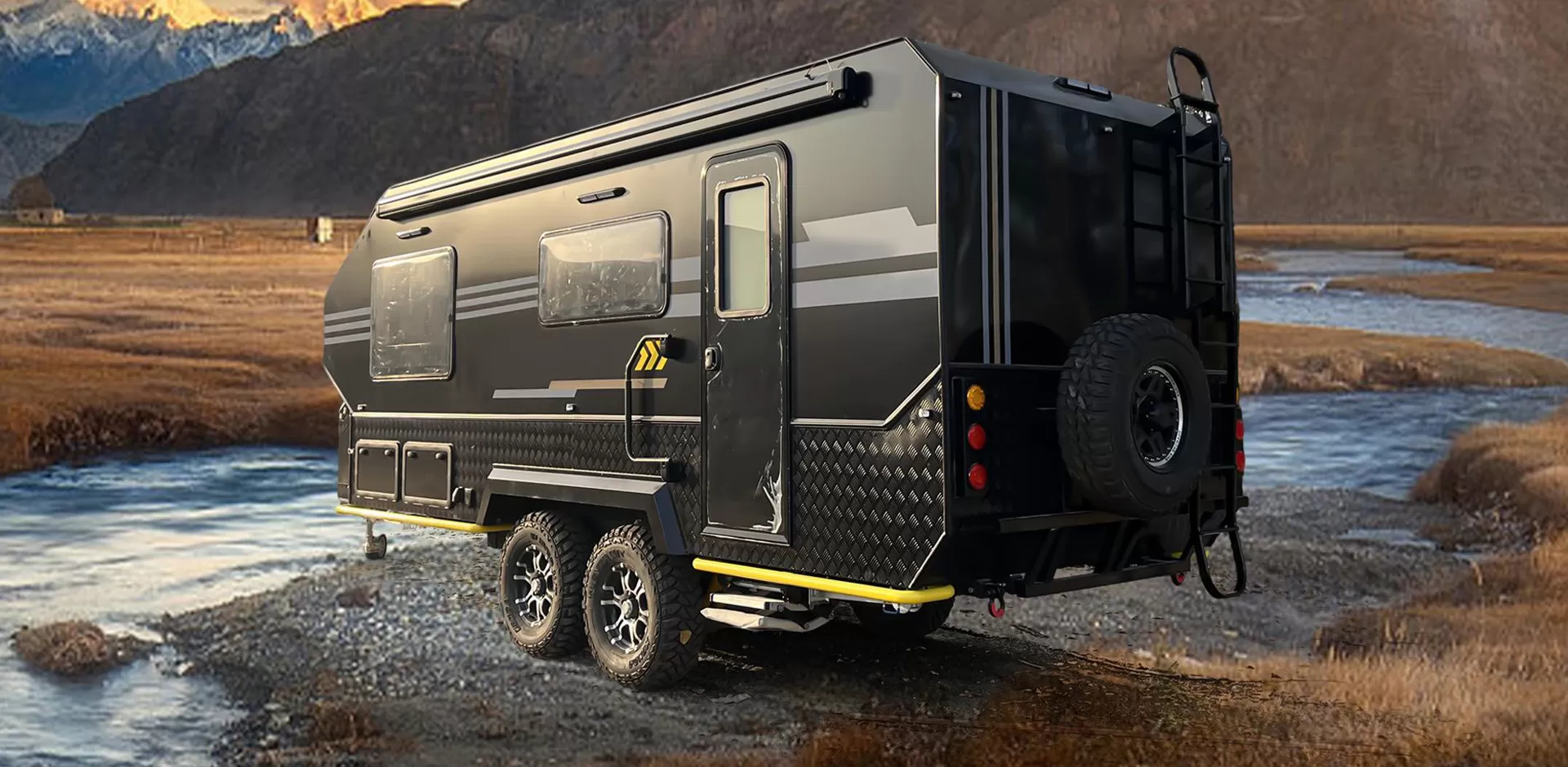 HC-C319 hybrid caravan